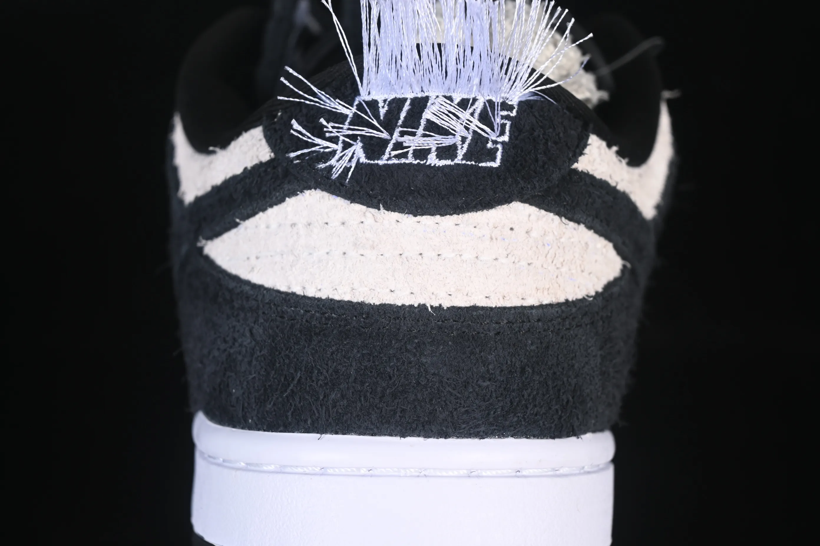 All categories Nk SB Dunk Series Nk SB Dunk Low low-top sneakers Nike Dunk Low "Panda" black and white panda low-top casual sneakers IB2990-100